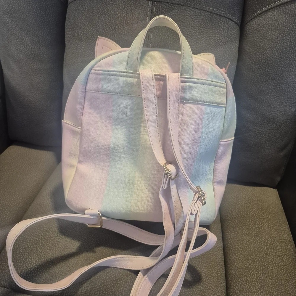 SHEILA by Underonesky.  Pastel Kitty Face Backpack